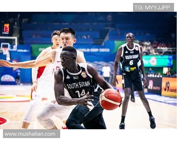 上海篮球队在世界杯预选赛中以51分稳居积分榜首位